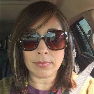 Meet your Posher, Rebecca